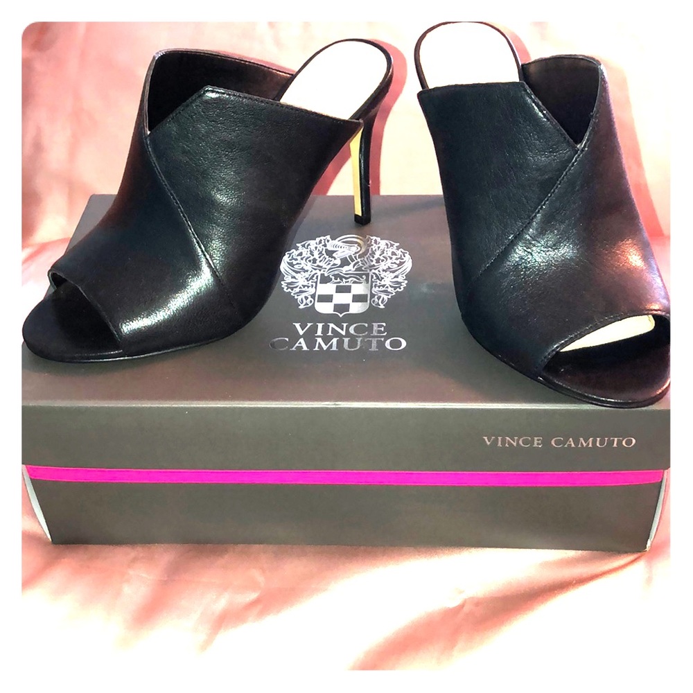 Brand new!!!!! Vince Camino Black heels!!!!